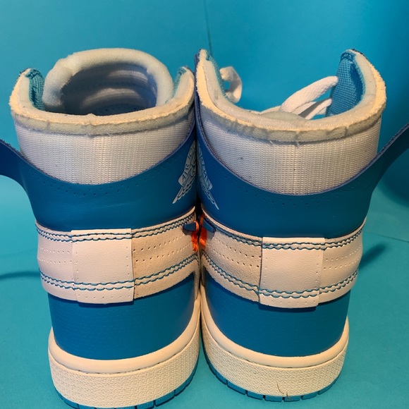 Nike Jordan 1 Retro High Off-White “UNC”Size9 Nike - Picture 7 of 8